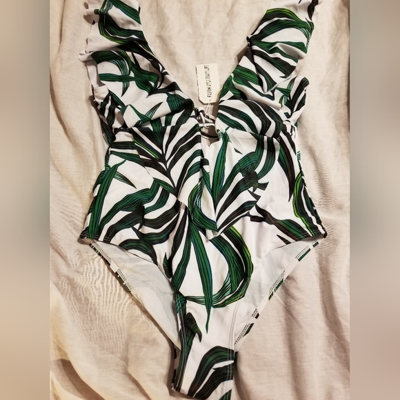 Nwt sexy low cut front and back tie back high cut one piece. Wide straps - Picture 2 of 10